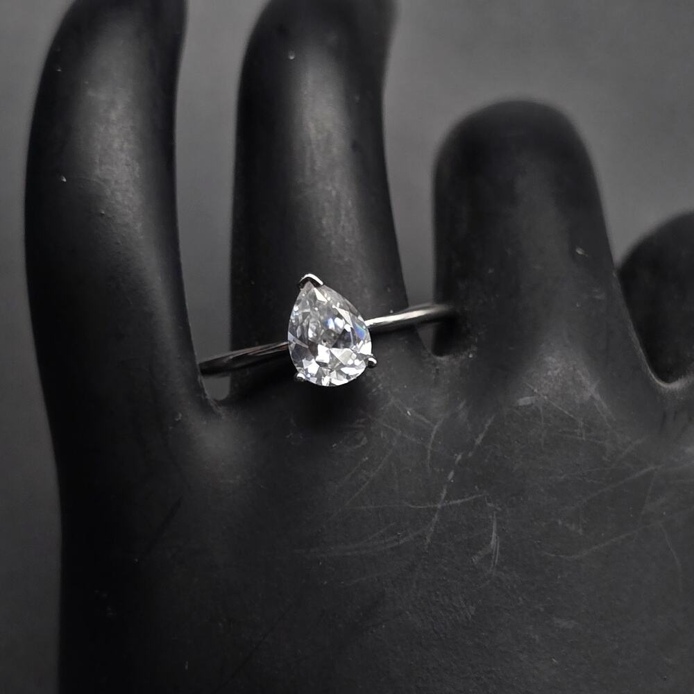 NVC Pear Cut CZ Ring Size 8 Silver Plated Band Tear Drop